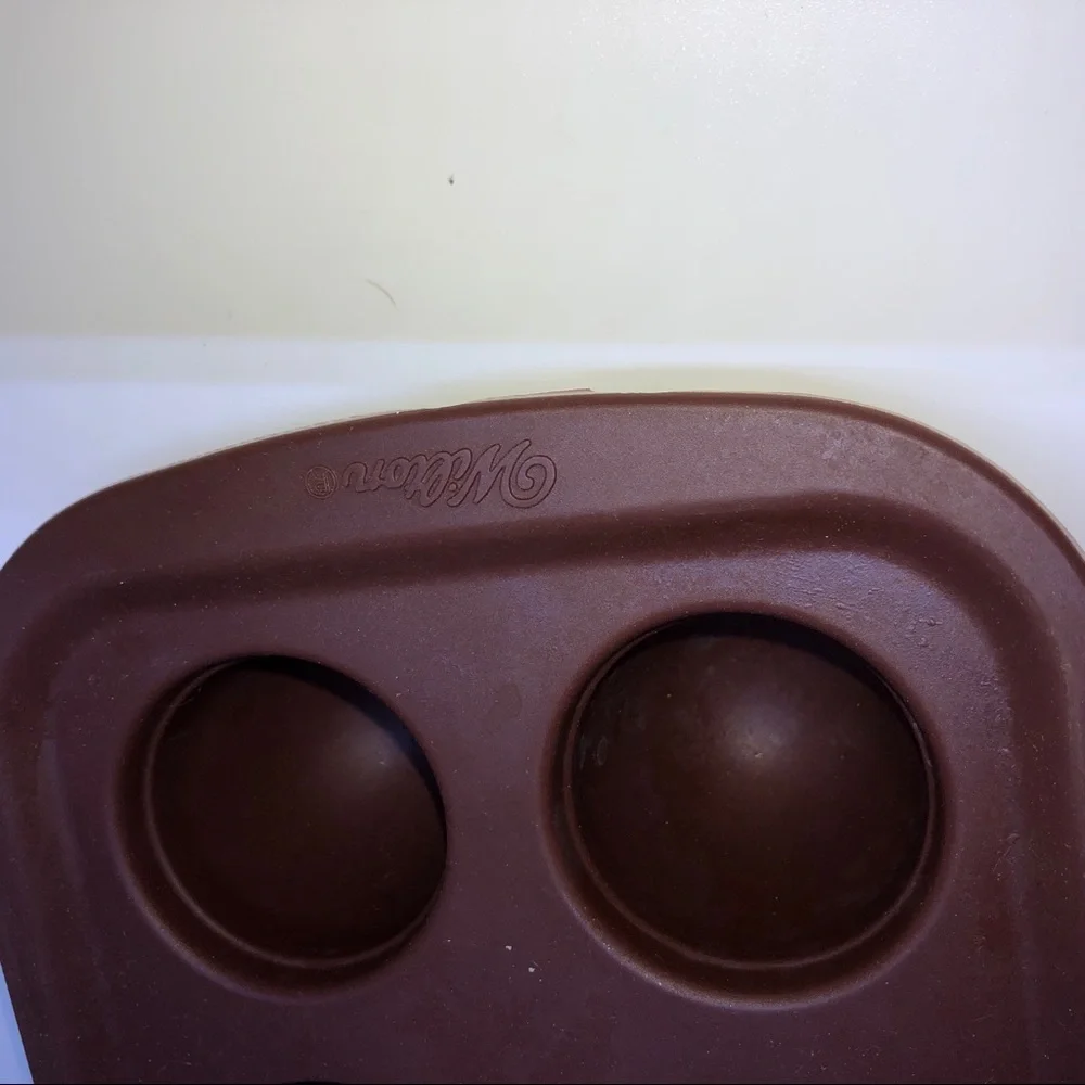 Wilton Brown Silicone Brownie‎ Pops Cake Pan